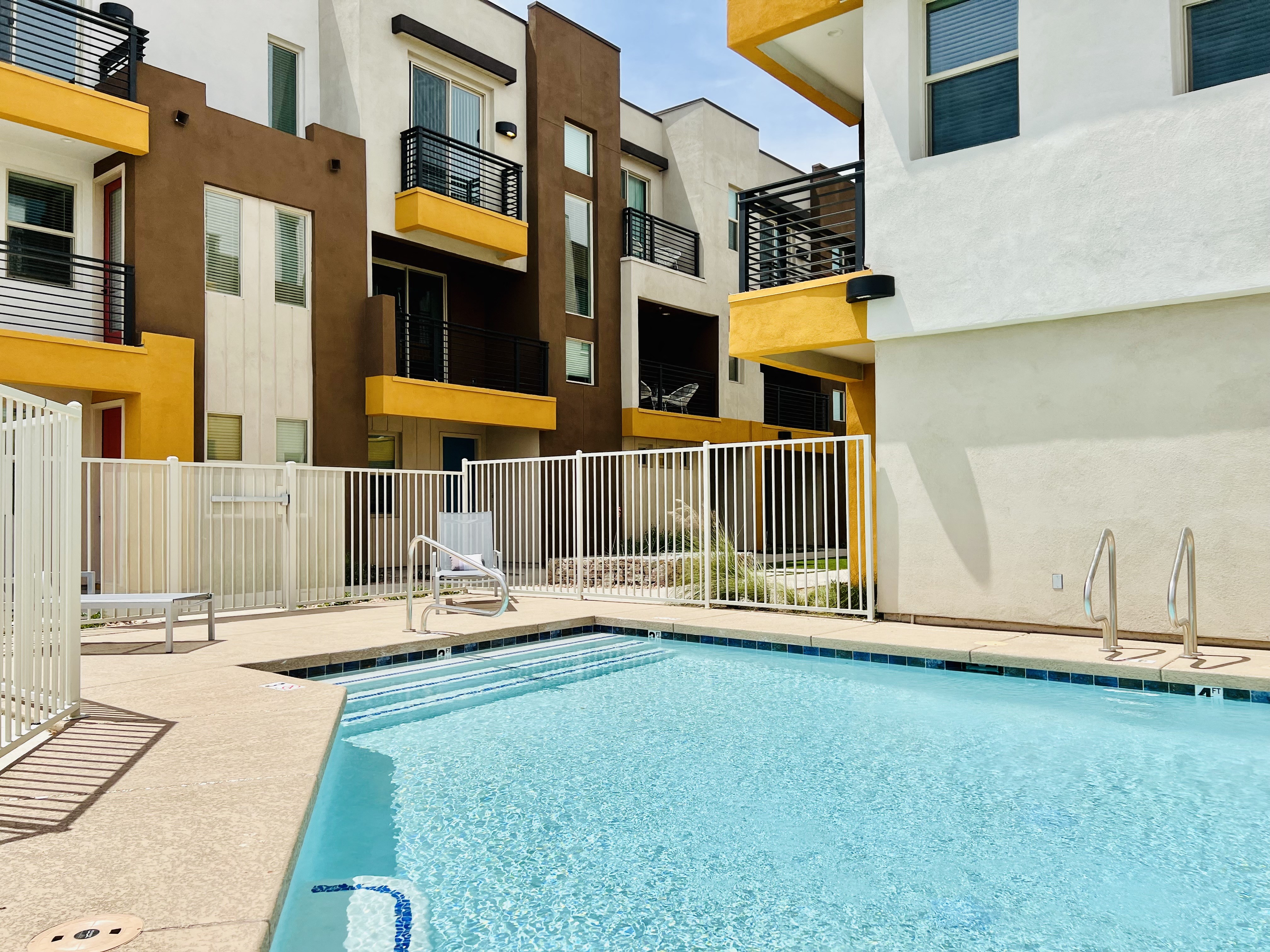 Scottsdale Hayden Townhomes photo 4